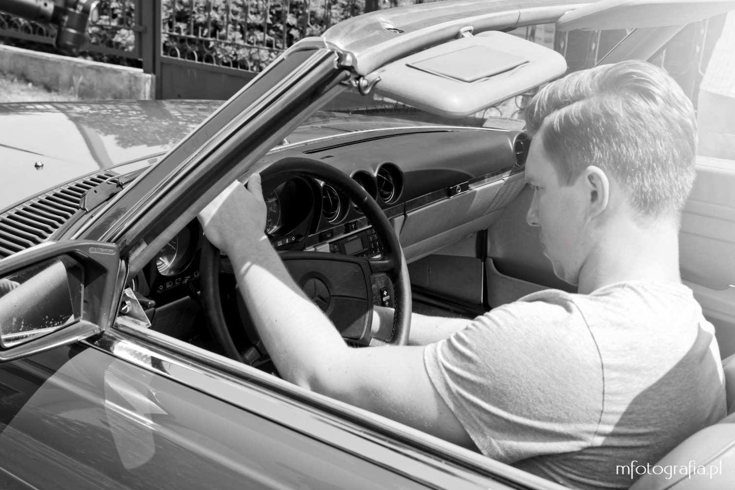 Pan Młody w Mercedesie